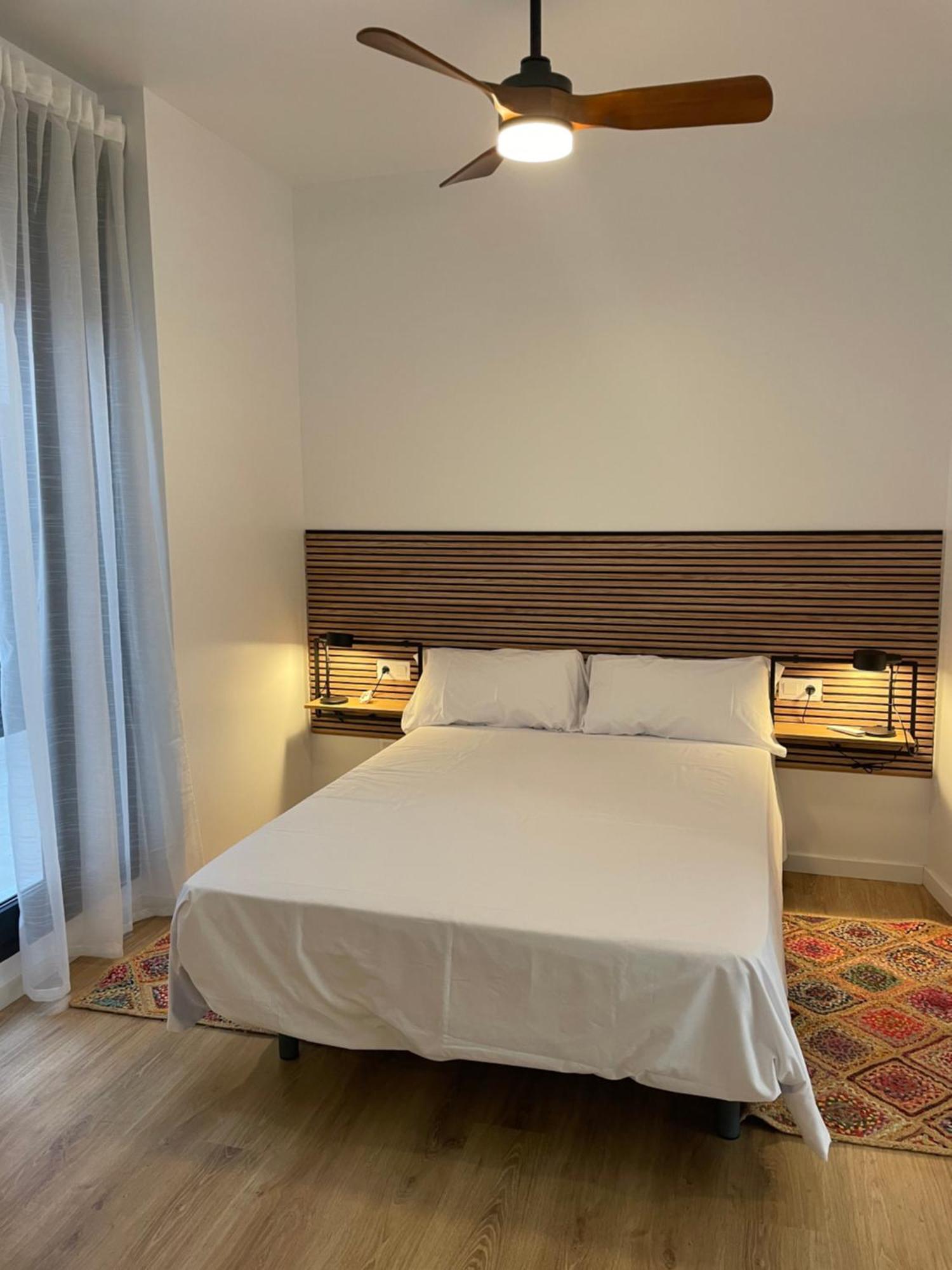 Precioso Apartamento En Malaga Centro Luaran gambar
