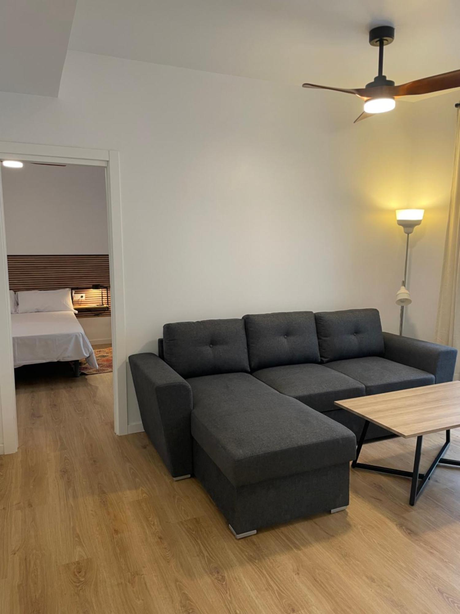 Precioso Apartamento En Malaga Centro Luaran gambar