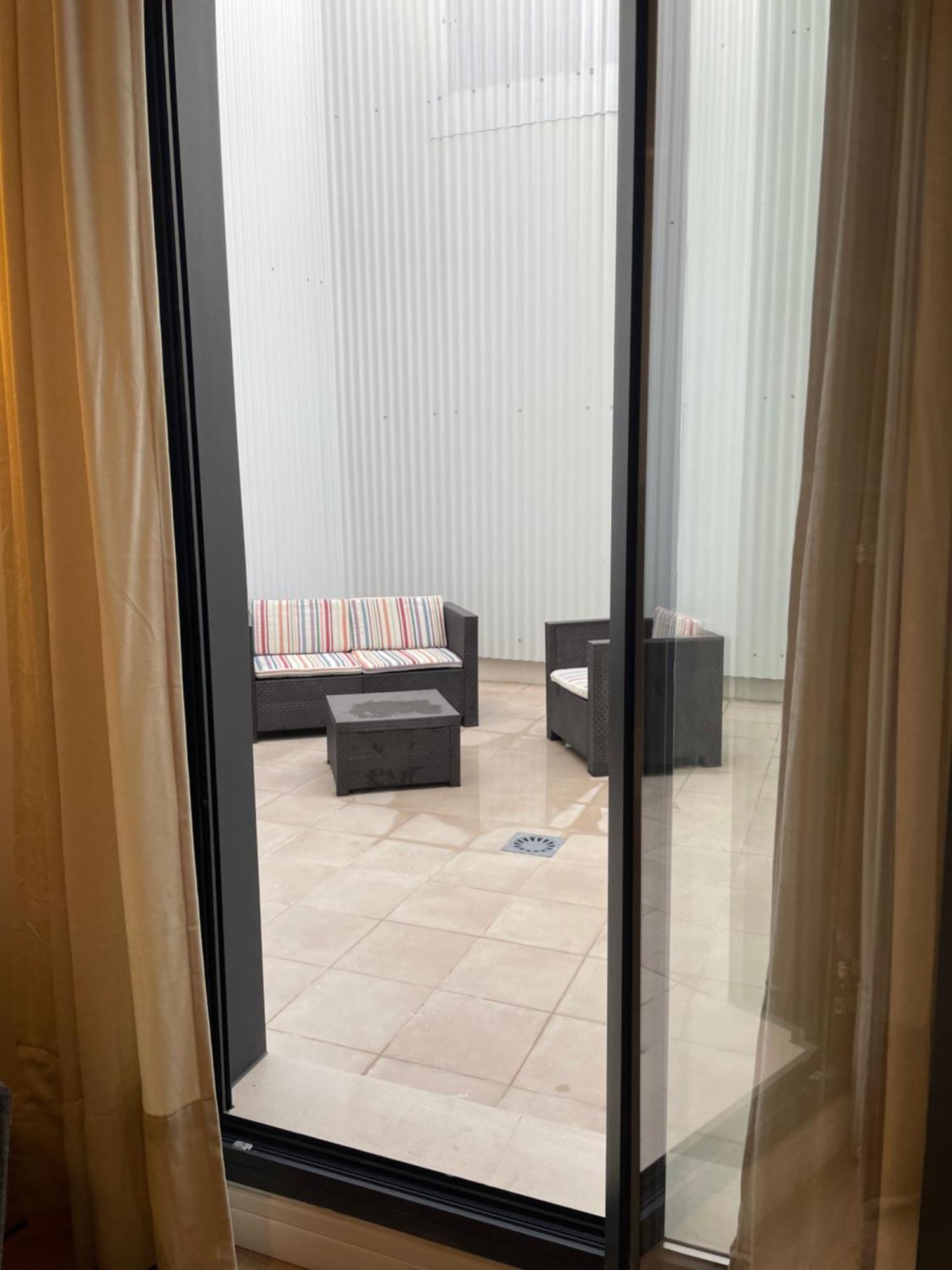 Precioso Apartamento En Malaga Centro Luaran gambar