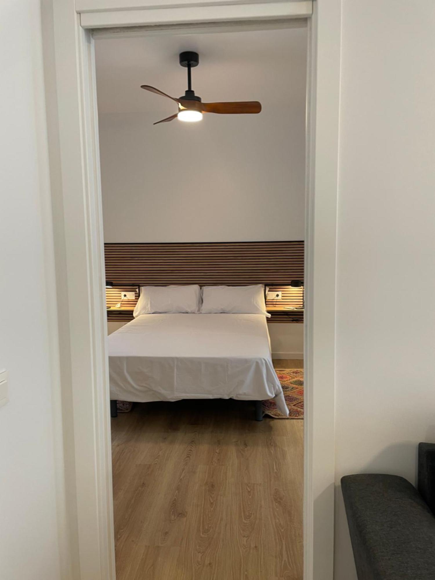 Precioso Apartamento En Malaga Centro Luaran gambar
